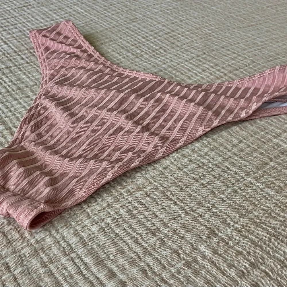Pink Ribbed Bikini Bottom 🪸 - Picture 5 of 5